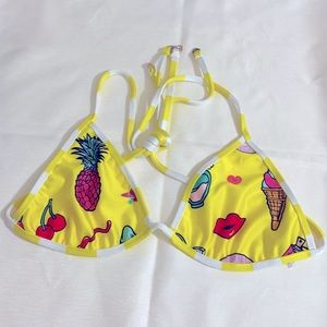 NWOT WILDFOX Women's Reversible Emoji/Stripes Bikini Top